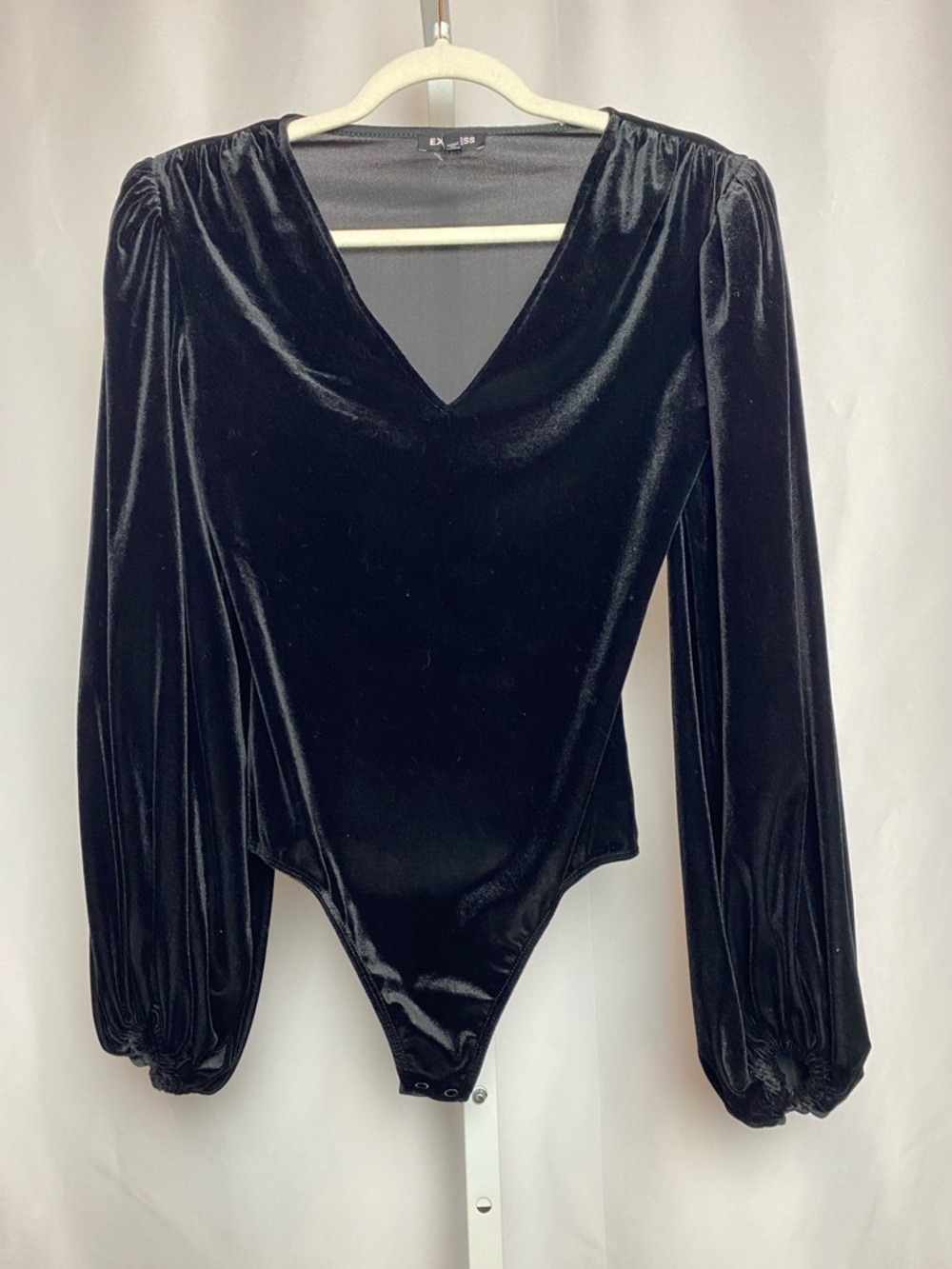 Express Black Velvet V-Neck Long Puff Sleeve Bodysuit X-Small